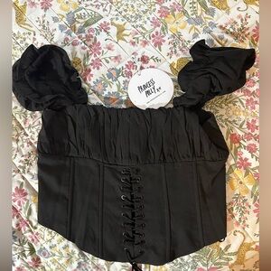 Princess Polly Harry Top in black, size US 6 NWT 🖤